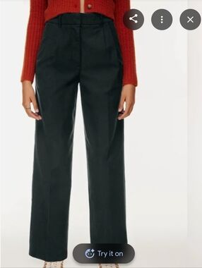 I AM LOOKING FOR A Black Size 6 Dion Pant